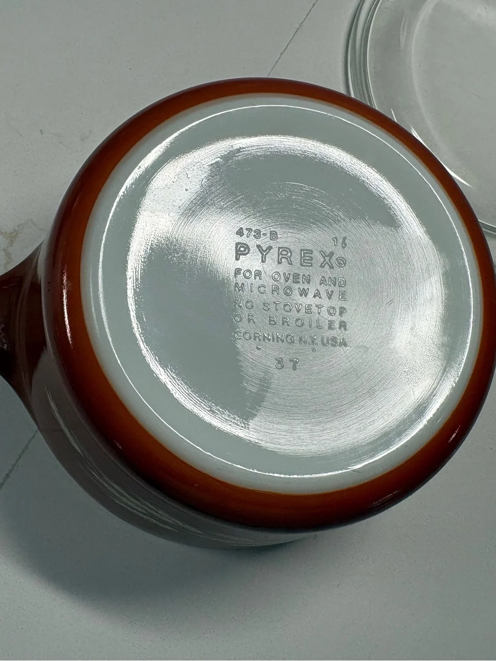 Pyrex 473B Harvest Wheat 1 quart Dish with Pyrex 479 C Lid. Great condition
